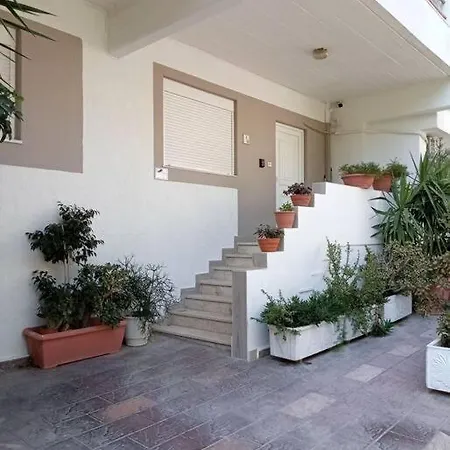 Apartment Downtown With Private Parking